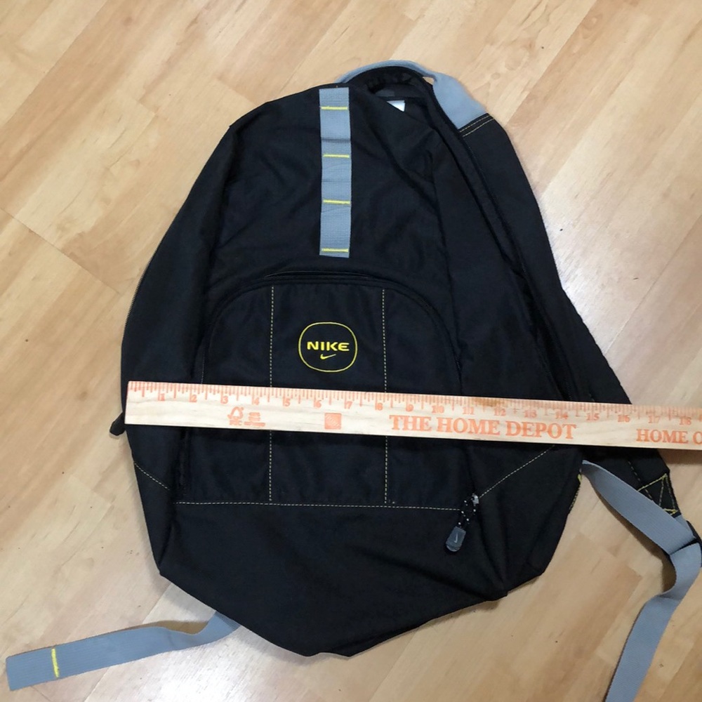 Backpack - Picture 7 of 7